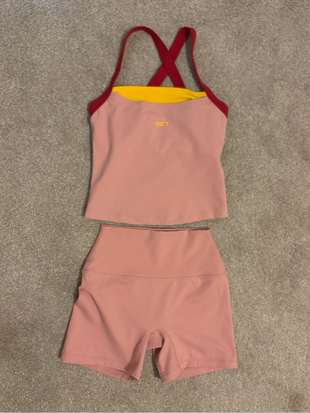 SET Active Pink Two-Piece SUNRISE
